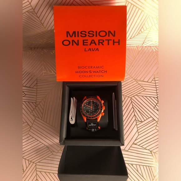 Swatch X Omega Unisex Bioceramic MoonSwatch Mission On Earth Lava Edition - Picture 2 of 16